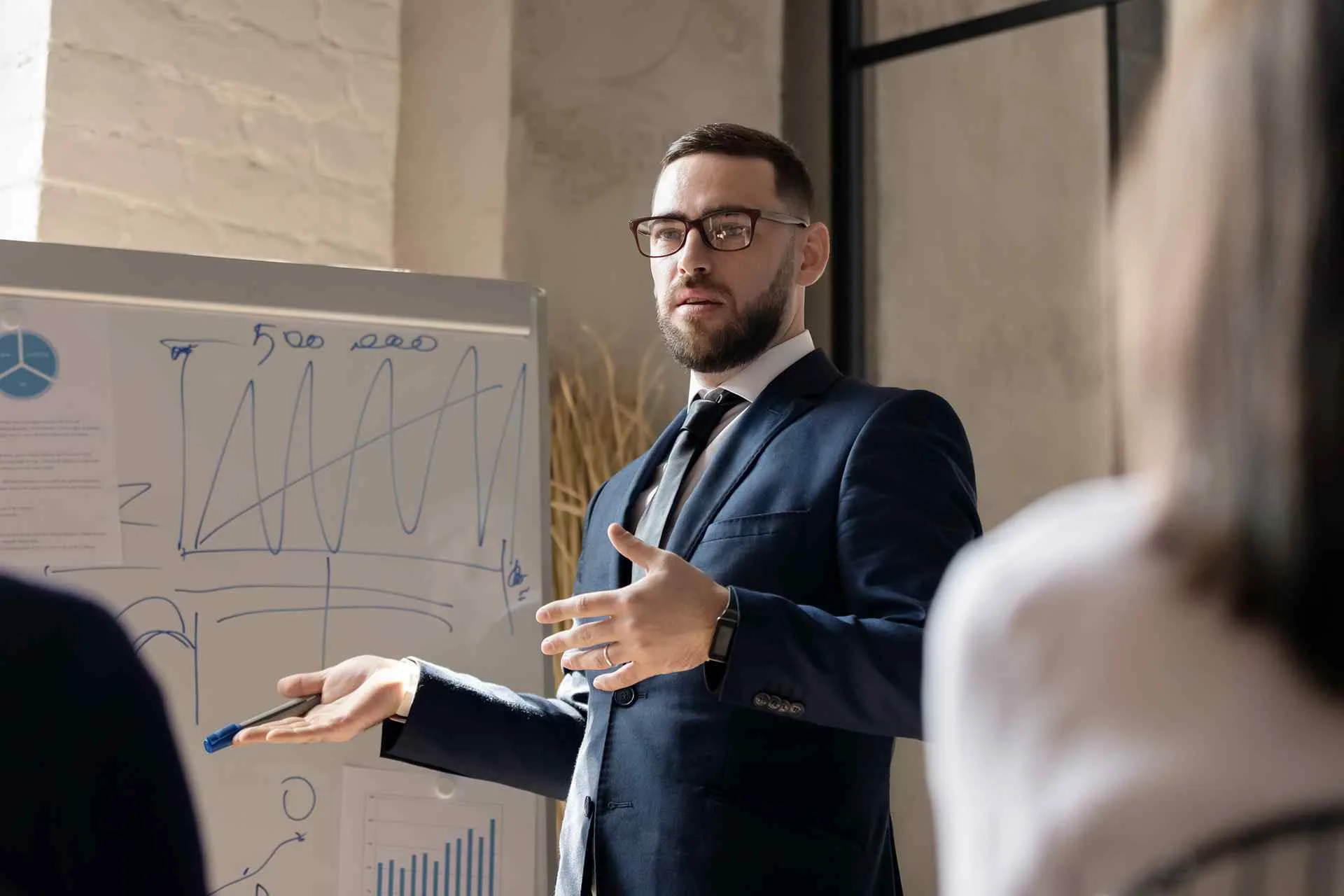 https://seo4startups.eu/wp-content/uploads/2025/07/fluid_hero_02.webp